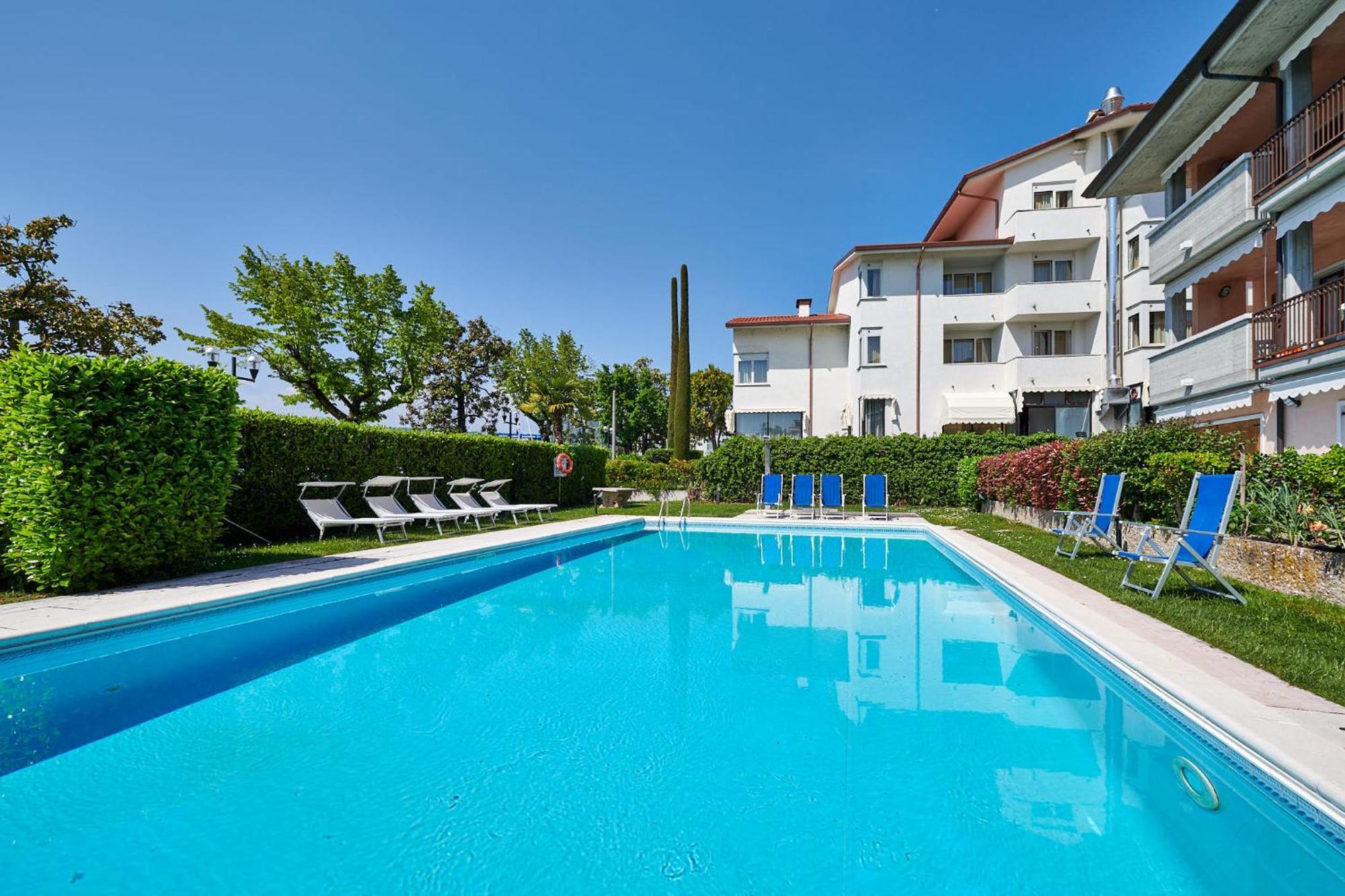 Apartments Rainer - Front Lake Bardolino Eksteriør bilde