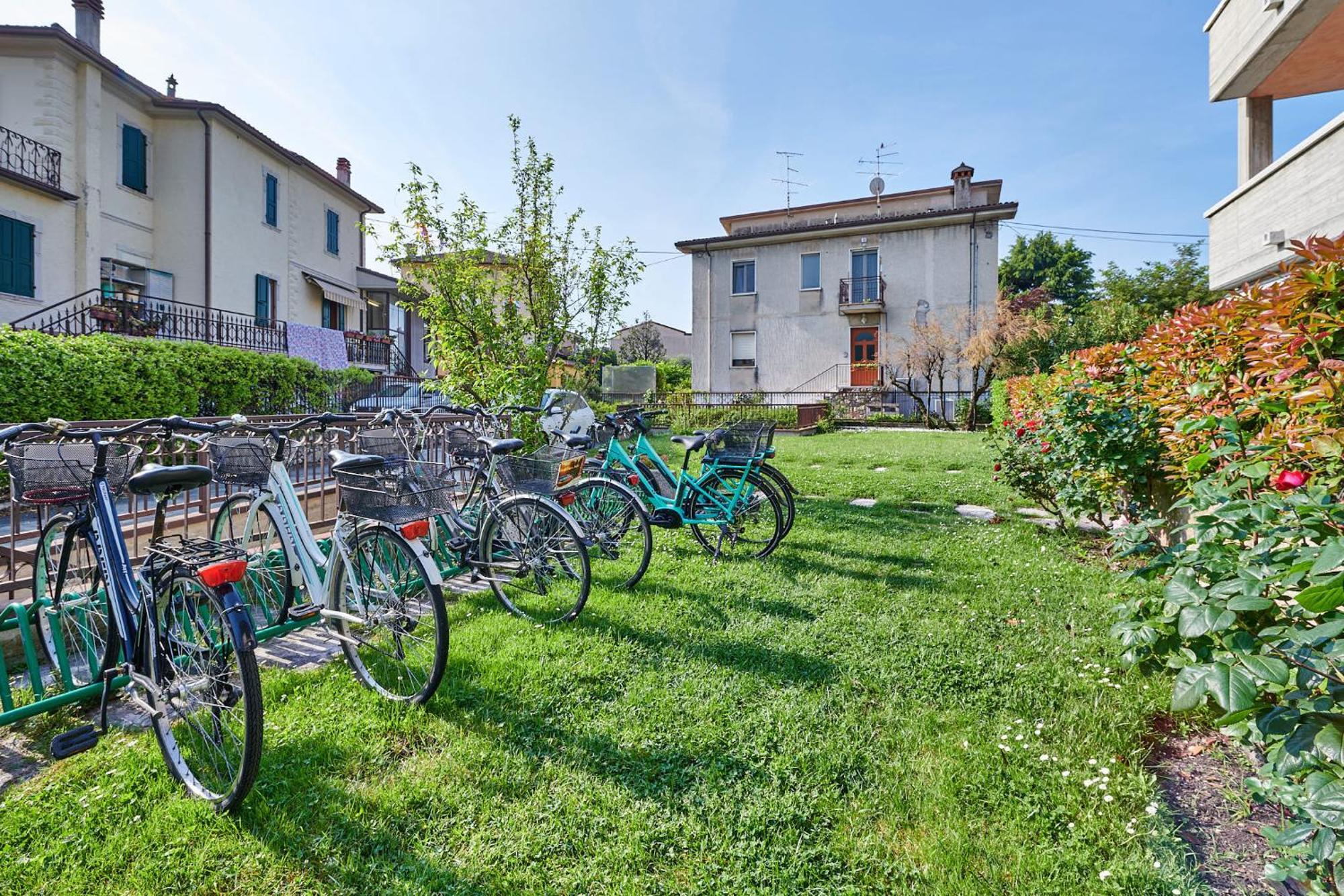 Apartments Rainer - Front Lake Bardolino Eksteriør bilde
