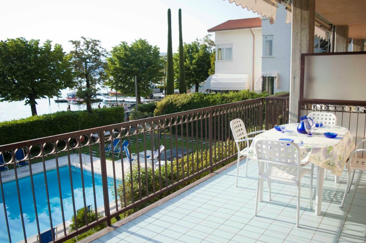 Apartments Rainer - Front Lake Bardolino Eksteriør bilde